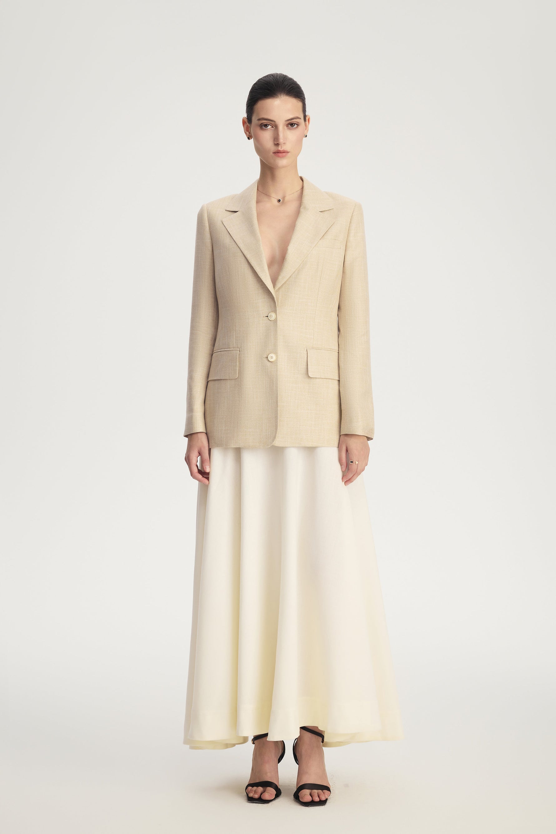 MIRA Bamboo Tailored Single-Breasted Blazer in Oatmeal – view 2
